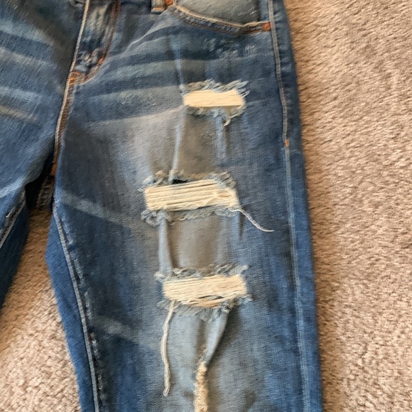 Rock n Revival boyfriend fit jean. Sz 27. - Picture 2 of 6